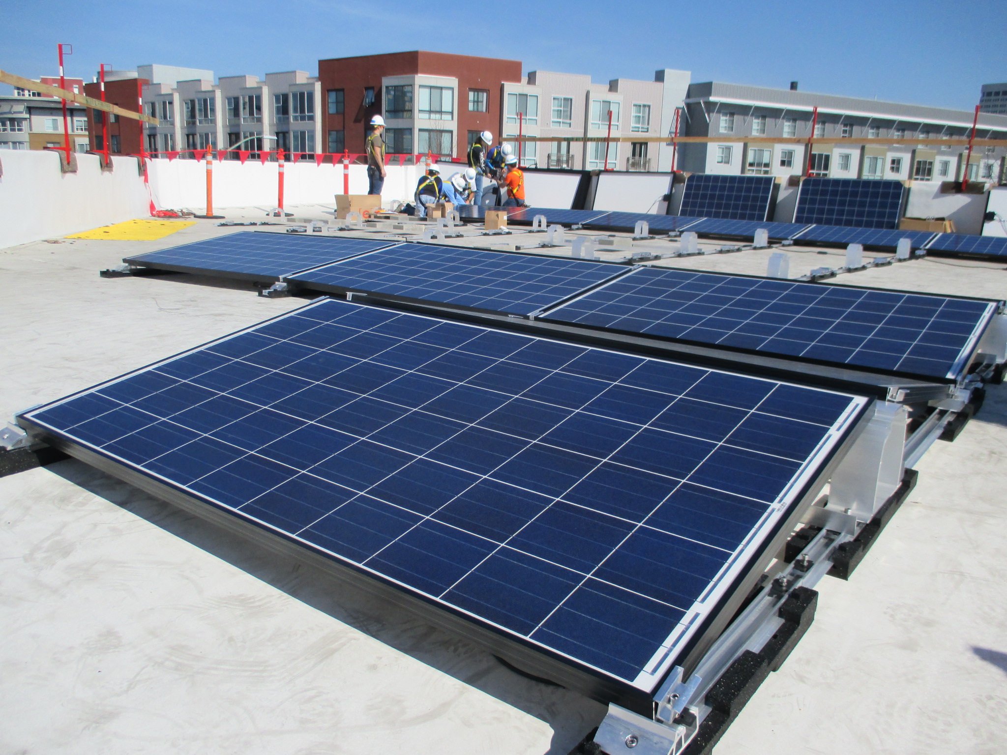 California | Low-Income Solar Policy Guide